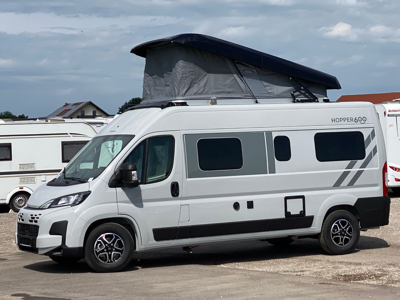 ROADfans Hopper 600 mit Aufstelldach, Dieselheizung,S7 - Retkeilyauto: kuva  ROADfans Hopper 600 mit Aufstelldach, Dieselheizung,S7 - Retkeilyauto ROADfans Hopper 600 mit Aufstelldach, Dieselheizung,S7 - Retkeilyauto: kuva  ROADfans Hopper 600 mit Aufstelldach, Dieselheizung,S7 - Retkeilyauto