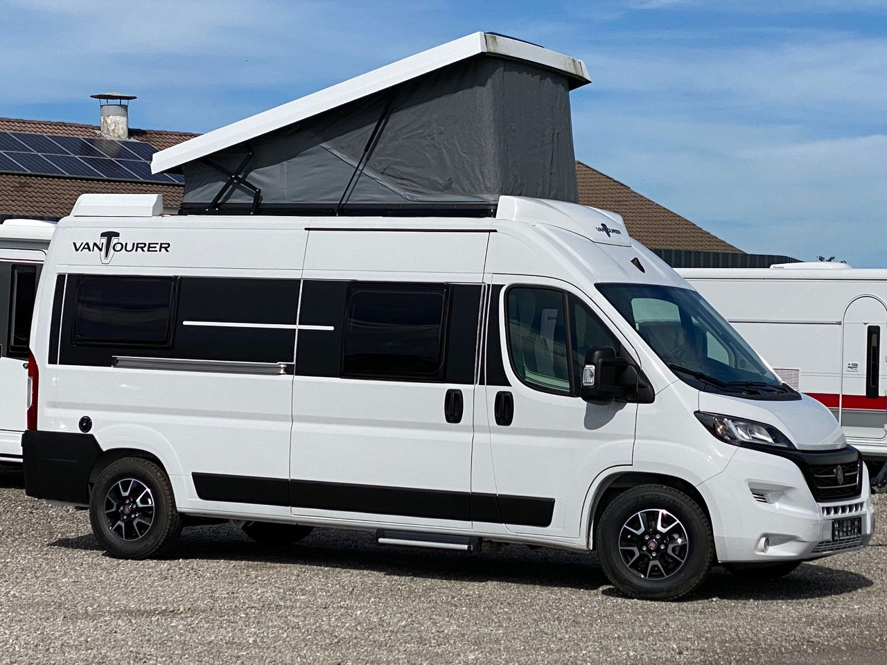 VANTourer 600 D 180PS, mit Aufstelldach,10 Zoll Fiat Navi - Retkeilyauto: kuva VANTourer 600 D 180PS, mit Aufstelldach,10 Zoll Fiat Navi - Retkeilyauto VANTourer 600 D 180PS, mit Aufstelldach,10 Zoll Fiat Navi - Retkeilyauto: kuva VANTourer 600 D 180PS, mit Aufstelldach,10 Zoll Fiat Navi - Retkeilyauto