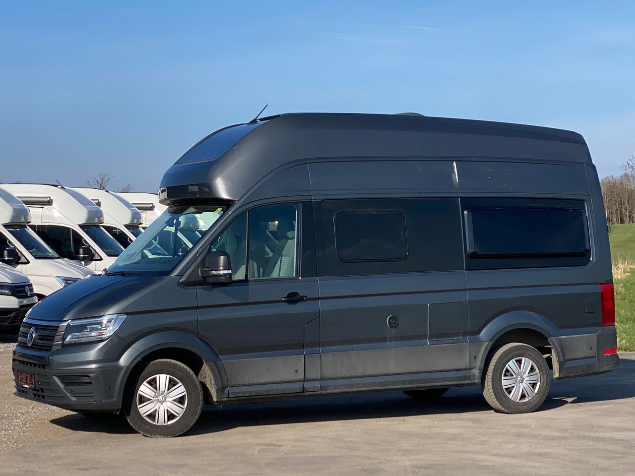 Volkswagen Grand California 600 FW, 3/4 Bett - Retkeilyauto: kuva Volkswagen Grand California 600 FW, 3/4 Bett - Retkeilyauto Volkswagen Grand California 600 FW, 3/4 Bett - Retkeilyauto: kuva Volkswagen Grand California 600 FW, 3/4 Bett - Retkeilyauto