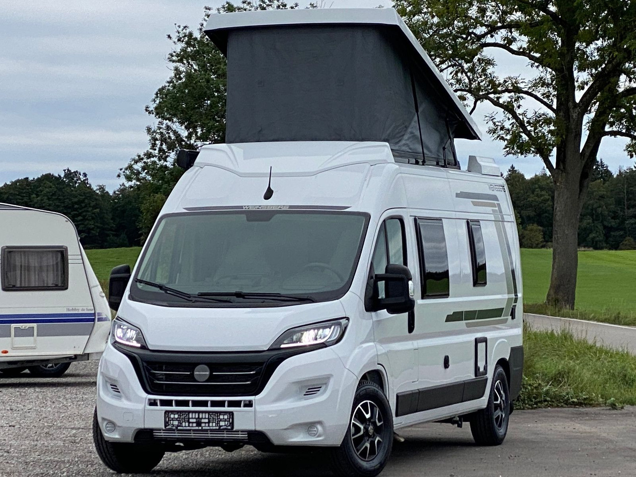 Weinsberg CaraBus 600 MQ, Aufstelldach - Retkeilyauto: kuva Weinsberg CaraBus 600 MQ, Aufstelldach - Retkeilyauto Weinsberg CaraBus 600 MQ, Aufstelldach - Retkeilyauto: kuva Weinsberg CaraBus 600 MQ, Aufstelldach - Retkeilyauto