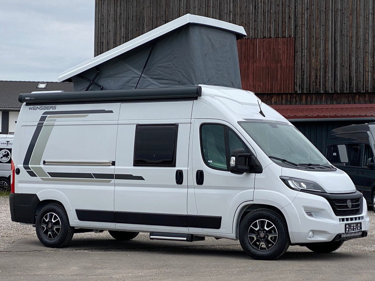 Weinsberg CaraBus 600 MQ, Aufstelldach - Retkeilyauto: kuva Weinsberg CaraBus 600 MQ, Aufstelldach - Retkeilyauto Weinsberg CaraBus 600 MQ, Aufstelldach - Retkeilyauto: kuva Weinsberg CaraBus 600 MQ, Aufstelldach - Retkeilyauto