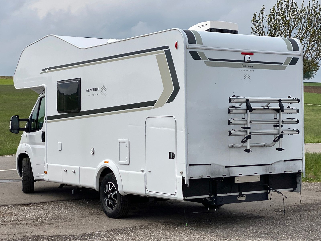Weinsberg CaraHome 650 DG Markise / Heckträger /Navi+RFK - Alkoviauto: kuva Weinsberg CaraHome 650 DG Markise / Heckträger /Navi+RFK - Alkoviauto Weinsberg CaraHome 650 DG Markise / Heckträger /Navi+RFK - Alkoviauto: kuva Weinsberg CaraHome 650 DG Markise / Heckträger /Navi+RFK - Alkoviauto