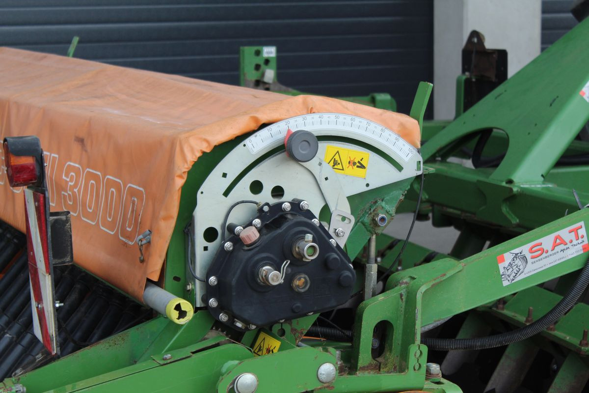 Äes Amazone Catros 3000 Scheibenegge/Sämaschine C-Drill 3000: kuva Äes Amazone Catros 3000 Scheibenegge/Sämaschine C-Drill 3000