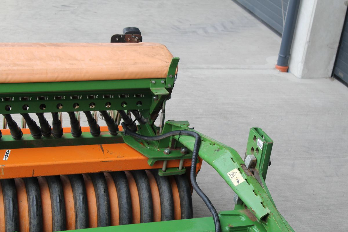 Äes Amazone Catros 3000 Scheibenegge/Sämaschine C-Drill 3000: kuva Äes Amazone Catros 3000 Scheibenegge/Sämaschine C-Drill 3000