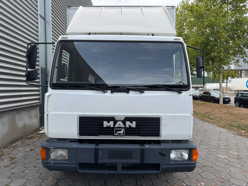MAN 8.163 / Tail Lift / Manual / 3 Seats / Belgium Truck - Umpikori kuorma-auto: kuva MAN 8.163 / Tail Lift / Manual / 3 Seats / Belgium Truck - Umpikori kuorma-auto MAN 8.163 / Tail Lift / Manual / 3 Seats / Belgium Truck - Umpikori kuorma-auto: kuva MAN 8.163 / Tail Lift / Manual / 3 Seats / Belgium Truck - Umpikori kuorma-auto