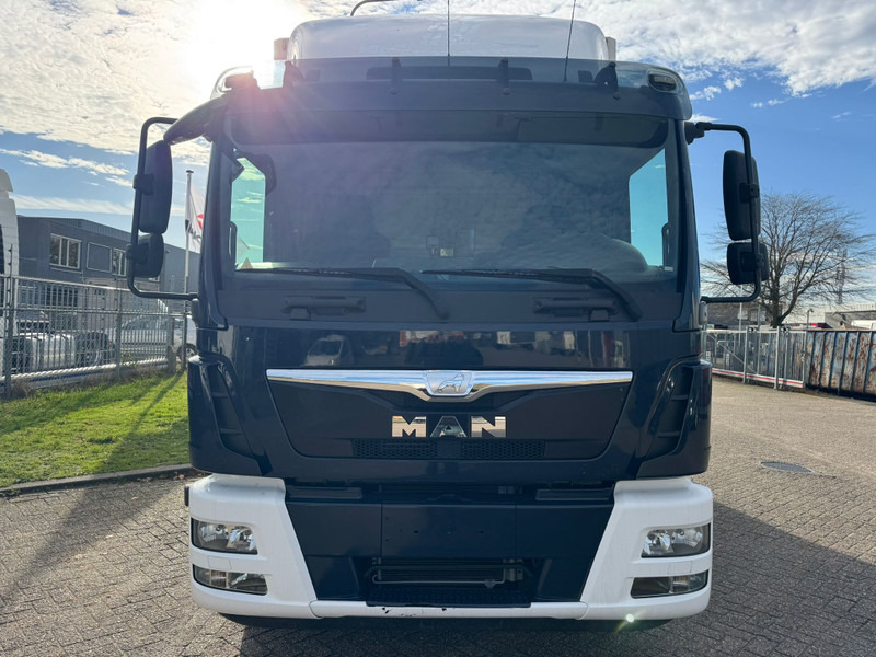 MAN TGM 12.220 / Carrier / Euro 6 / Tail Lift / TUV: 9-2026 / Belgium Truck - Refrigeraattori kuorma-auto: kuva MAN TGM 12.220 / Carrier / Euro 6 / Tail Lift / TUV: 9-2026 / Belgium Truck - Refrigeraattori kuorma-auto MAN TGM 12.220 / Carrier / Euro 6 / Tail Lift / TUV: 9-2026 / Belgium Truck - Refrigeraattori kuorma-auto: kuva MAN TGM 12.220 / Carrier / Euro 6 / Tail Lift / TUV: 9-2026 / Belgium Truck - Refrigeraattori kuorma-auto