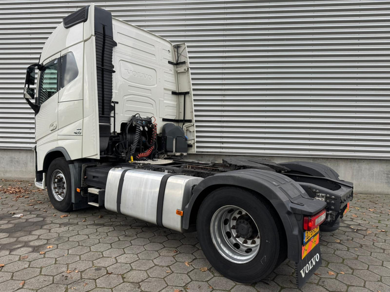 Volvo FH 420 / I-Shift / 2 Tanks / Euro 6 / NL- Truck - Vetopöytäauto: kuva Volvo FH 420 / I-Shift / 2 Tanks / Euro 6 / NL- Truck - Vetopöytäauto Volvo FH 420 / I-Shift / 2 Tanks / Euro 6 / NL- Truck - Vetopöytäauto: kuva Volvo FH 420 / I-Shift / 2 Tanks / Euro 6 / NL- Truck - Vetopöytäauto