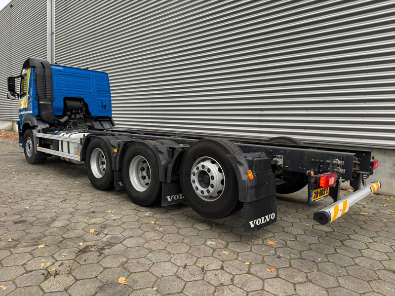 Volvo FM 410 / 8X4 / I-Shift / ADR / Tridem / TUV: 6-2026 / NL Truck - Kuorma-auto alusta: kuva Volvo FM 410 / 8X4 / I-Shift / ADR / Tridem / TUV: 6-2026 / NL Truck - Kuorma-auto alusta Volvo FM 410 / 8X4 / I-Shift / ADR / Tridem / TUV: 6-2026 / NL Truck - Kuorma-auto alusta: kuva Volvo FM 410 / 8X4 / I-Shift / ADR / Tridem / TUV: 6-2026 / NL Truck - Kuorma-auto alusta