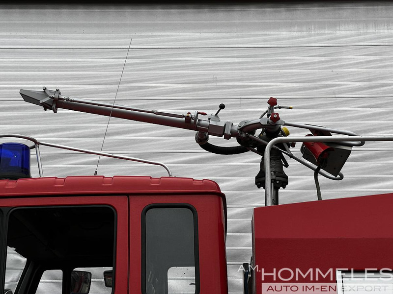 Mercedes-Benz 1831 AK 4x4 - Paloauto: kuva Mercedes-Benz 1831 AK 4x4 - Paloauto Mercedes-Benz 1831 AK 4x4 - Paloauto: kuva Mercedes-Benz 1831 AK 4x4 - Paloauto