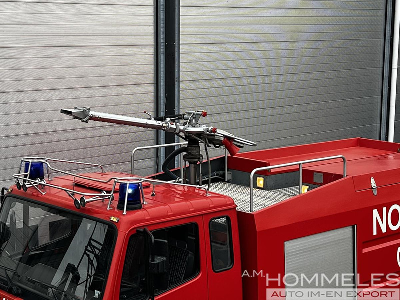 Mercedes-Benz 1831 AK 4x4 - Paloauto: kuva Mercedes-Benz 1831 AK 4x4 - Paloauto Mercedes-Benz 1831 AK 4x4 - Paloauto: kuva Mercedes-Benz 1831 AK 4x4 - Paloauto