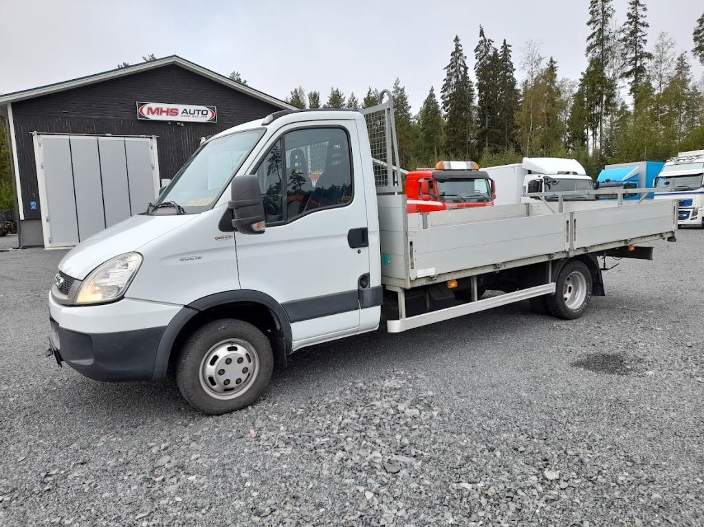 Iveco Daily 40 C18 automat - Avolava pakettiauto: kuva Iveco Daily 40 C18 automat - Avolava pakettiauto Iveco Daily 40 C18 automat - Avolava pakettiauto: kuva Iveco Daily 40 C18 automat - Avolava pakettiauto