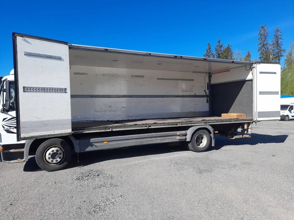 Mercedes-Benz Atego - Umpikori kuorma-auto: kuva Mercedes-Benz Atego - Umpikori kuorma-auto Mercedes-Benz Atego - Umpikori kuorma-auto: kuva Mercedes-Benz Atego - Umpikori kuorma-auto
