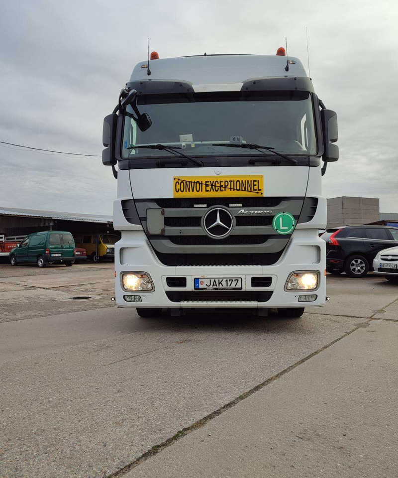 Mercedes-Benz Actros 1844 LS - Vetopöytäauto: kuva Mercedes-Benz Actros 1844 LS - Vetopöytäauto Mercedes-Benz Actros 1844 LS - Vetopöytäauto: kuva Mercedes-Benz Actros 1844 LS - Vetopöytäauto