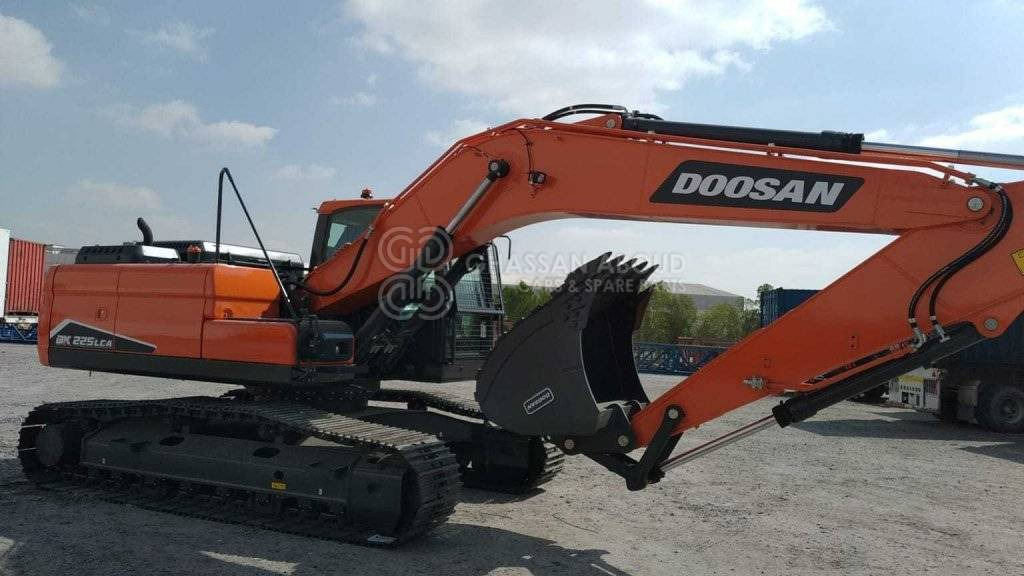 Telakaivukone DOOSAN DX225 LCA – CHAIN EXCAVATOR OPERATING WEIGHT 22 TON APPROX. WITH  BUCKET 1.08 Cu.M BUCKET ( HEAVY DUTY) MY2022: kuva Telakaivukone DOOSAN DX225 LCA – CHAIN EXCAVATOR OPERATING WEIGHT 22 TON APPROX. WITH  BUCKET 1.08 Cu.M BUCKET ( HEAVY DUTY) MY2022