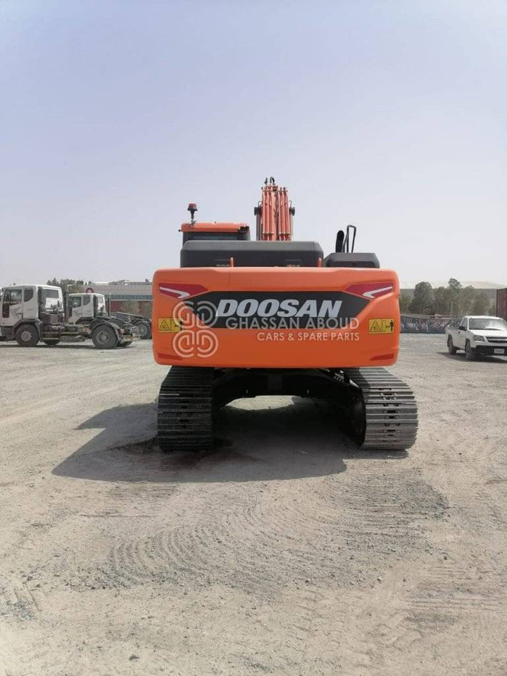 DOOSAN DX225 LCA – CHAIN EXCAVATOR OPERATING WEIGHT 22 TON APPROX. WITH BUCKET 1.08 Cu.M BUCKET ( HEAVY DUTY) MY2022 - Telakaivukone: kuva DOOSAN DX225 LCA – CHAIN EXCAVATOR OPERATING WEIGHT 22 TON APPROX. WITH BUCKET 1.08 Cu.M BUCKET ( HEAVY DUTY) MY2022 - Telakaivukone DOOSAN DX225 LCA – CHAIN EXCAVATOR OPERATING WEIGHT 22 TON APPROX. WITH BUCKET 1.08 Cu.M BUCKET ( HEAVY DUTY) MY2022 - Telakaivukone: kuva DOOSAN DX225 LCA – CHAIN EXCAVATOR OPERATING WEIGHT 22 TON APPROX. WITH BUCKET 1.08 Cu.M BUCKET ( HEAVY DUTY) MY2022 - Telakaivukone