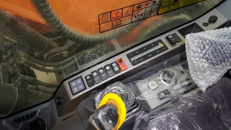 Develon DX210 WA Wheel Excavator - Pyöräalustainen kaivinkone: kuva Develon DX210 WA Wheel Excavator - Pyöräalustainen kaivinkone Develon DX210 WA Wheel Excavator - Pyöräalustainen kaivinkone: kuva Develon DX210 WA Wheel Excavator - Pyöräalustainen kaivinkone