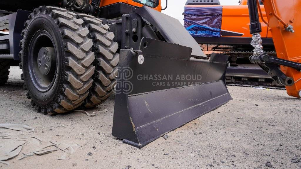 Develon DX210WA Wheel Excavator MY2025 - Pyöräalustainen kaivinkone: kuva Develon DX210WA Wheel Excavator MY2025 - Pyöräalustainen kaivinkone Develon DX210WA Wheel Excavator MY2025 - Pyöräalustainen kaivinkone: kuva Develon DX210WA Wheel Excavator MY2025 - Pyöräalustainen kaivinkone