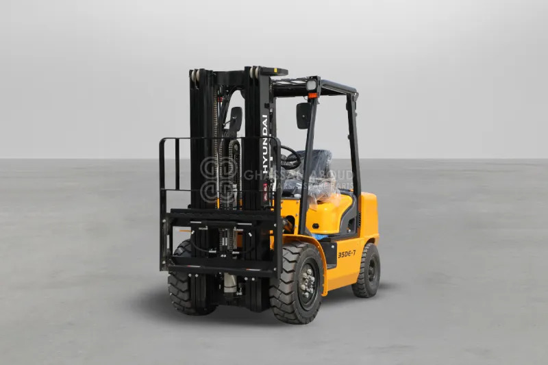 Hyundai Forklift 35DE-7 3.5 TONS DIESEL 3 STAGE - Dieseltrukki: kuva Hyundai Forklift 35DE-7 3.5 TONS DIESEL 3 STAGE - Dieseltrukki Hyundai Forklift 35DE-7 3.5 TONS DIESEL 3 STAGE - Dieseltrukki: kuva Hyundai Forklift 35DE-7 3.5 TONS DIESEL 3 STAGE - Dieseltrukki