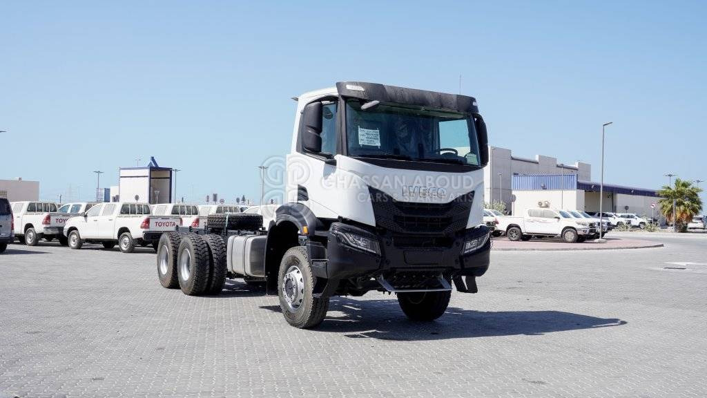 IVECO T-WAY Chassis 6×6 AD380T47WH WHEELBASE 4500 MY25 - Kuorma-auto alusta: kuva IVECO T-WAY Chassis 6×6 AD380T47WH WHEELBASE 4500 MY25 - Kuorma-auto alusta IVECO T-WAY Chassis 6×6 AD380T47WH WHEELBASE 4500 MY25 - Kuorma-auto alusta: kuva IVECO T-WAY Chassis 6×6 AD380T47WH WHEELBASE 4500 MY25 - Kuorma-auto alusta