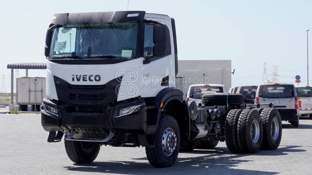 IVECO T-WAY Chassis 6×6 AD380T47WH WHEELBASE 4500 MY25 - Kuorma-auto alusta: kuva IVECO T-WAY Chassis 6×6 AD380T47WH WHEELBASE 4500 MY25 - Kuorma-auto alusta IVECO T-WAY Chassis 6×6 AD380T47WH WHEELBASE 4500 MY25 - Kuorma-auto alusta: kuva IVECO T-WAY Chassis 6×6 AD380T47WH WHEELBASE 4500 MY25 - Kuorma-auto alusta