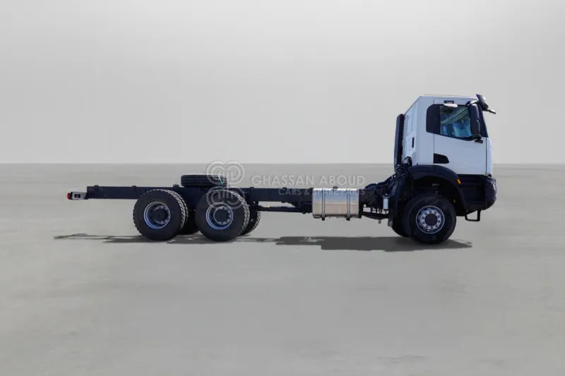 Iveco T-WAY AD380T47H 6X6 R22.5 Tyres Chassis - Kuorma-auto alusta: kuva Iveco T-WAY AD380T47H 6X6 R22.5 Tyres Chassis - Kuorma-auto alusta Iveco T-WAY AD380T47H 6X6 R22.5 Tyres Chassis - Kuorma-auto alusta: kuva Iveco T-WAY AD380T47H 6X6 R22.5 Tyres Chassis - Kuorma-auto alusta