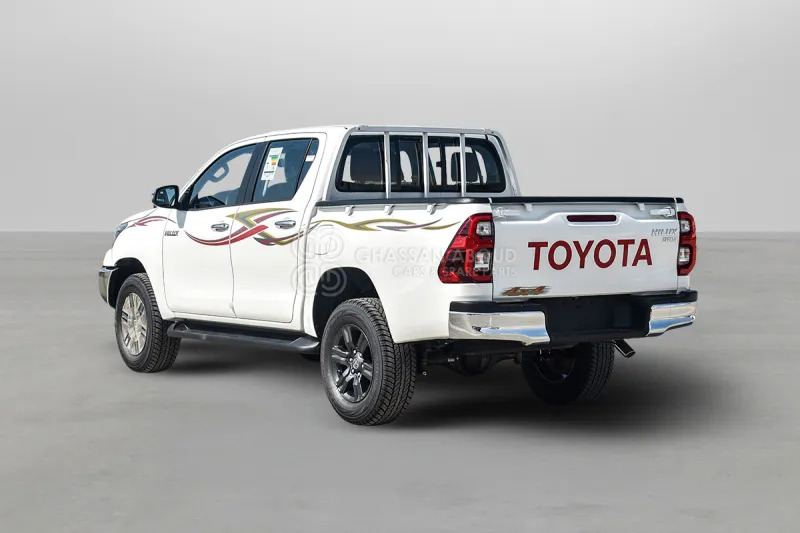 Toyota Hilux 4X4 Double Cabin - Avolava-auto, Jatko-ohjaamo kevyt kuorma-auto: kuva Toyota Hilux 4X4 Double Cabin - Avolava-auto, Jatko-ohjaamo kevyt kuorma-auto Toyota Hilux 4X4 Double Cabin - Avolava-auto, Jatko-ohjaamo kevyt kuorma-auto: kuva Toyota Hilux 4X4 Double Cabin - Avolava-auto, Jatko-ohjaamo kevyt kuorma-auto