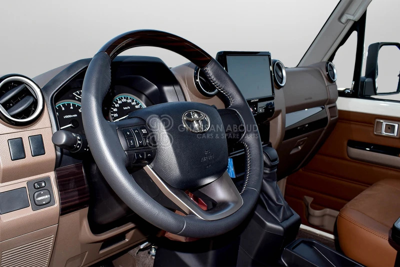 Toyota Land Cruiser - Avolava-auto: kuva Toyota Land Cruiser - Avolava-auto Toyota Land Cruiser - Avolava-auto: kuva Toyota Land Cruiser - Avolava-auto