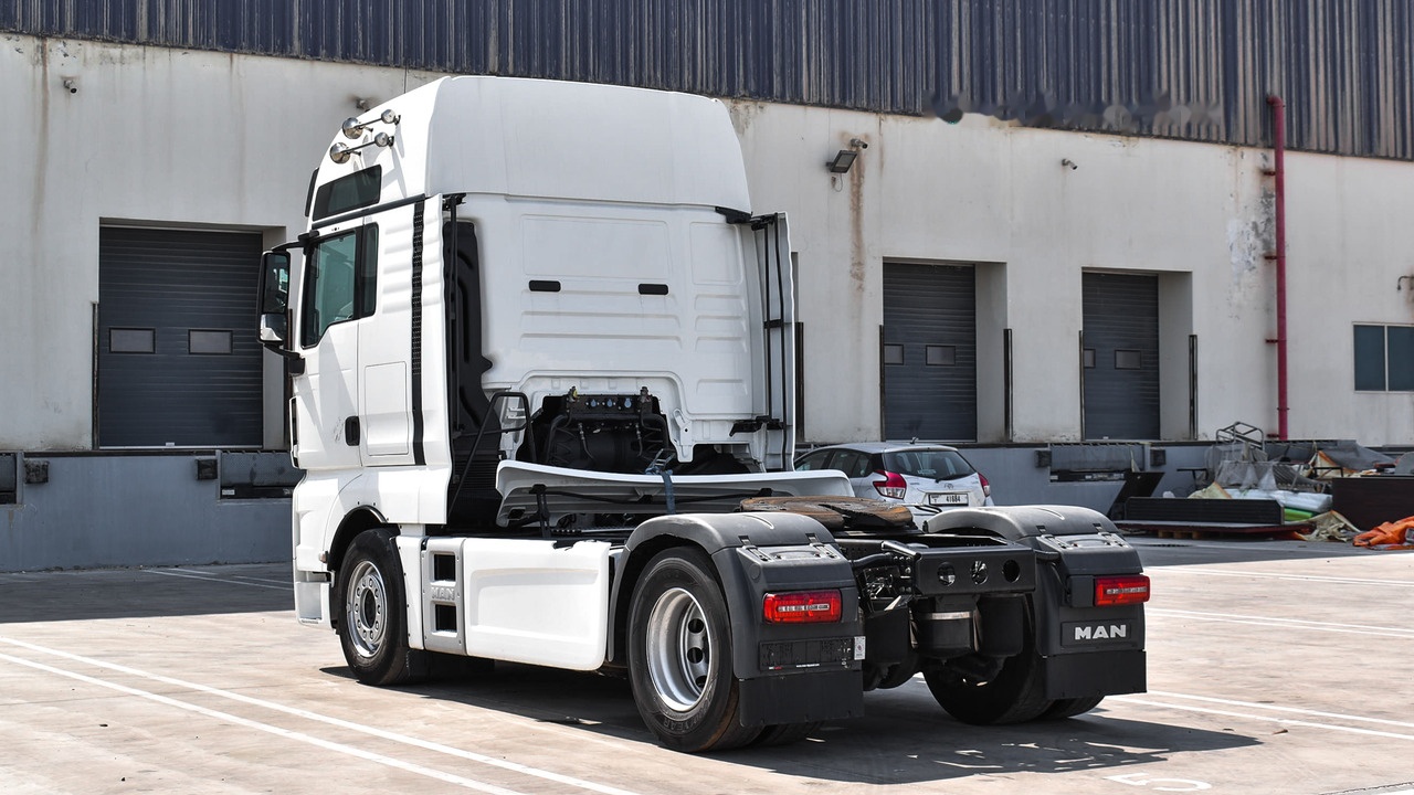 MAN TGX 18.500 4X2 BLS AUTOMATIC - Vetopöytäauto: kuva MAN TGX 18.500 4X2 BLS AUTOMATIC - Vetopöytäauto MAN TGX 18.500 4X2 BLS AUTOMATIC - Vetopöytäauto: kuva MAN TGX 18.500 4X2 BLS AUTOMATIC - Vetopöytäauto