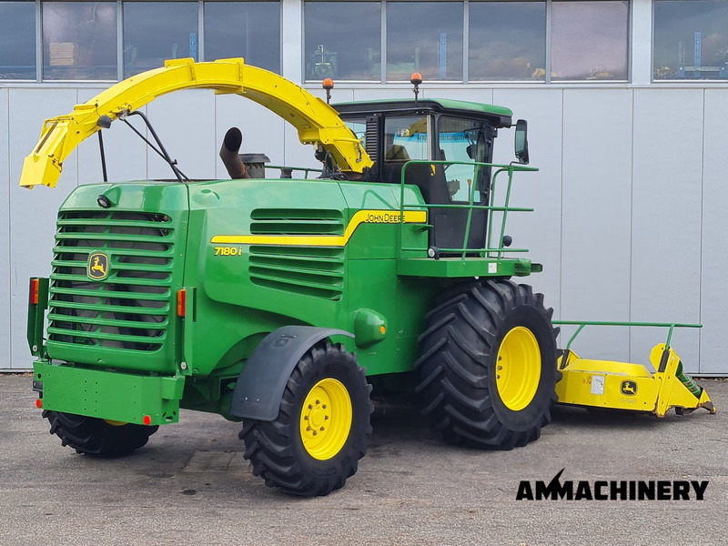 John Deere 7180 i - Itsekulkeva silppuri: kuva John Deere 7180 i - Itsekulkeva silppuri John Deere 7180 i - Itsekulkeva silppuri: kuva John Deere 7180 i - Itsekulkeva silppuri