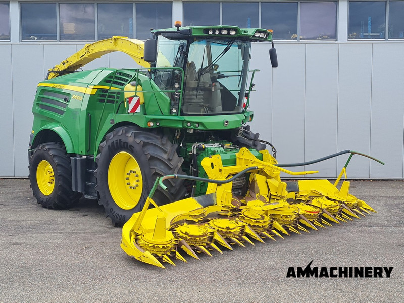 John Deere 8400 Including Kemper 360 Plus - Itsekulkeva silppuri: kuva John Deere 8400 Including Kemper 360 Plus - Itsekulkeva silppuri John Deere 8400 Including Kemper 360 Plus - Itsekulkeva silppuri: kuva John Deere 8400 Including Kemper 360 Plus - Itsekulkeva silppuri