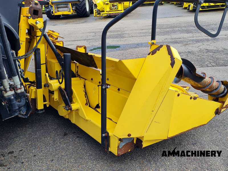 New Holland 420FI - Leikkuupöytä - maissi: kuva New Holland 420FI - Leikkuupöytä - maissi New Holland 420FI - Leikkuupöytä - maissi: kuva New Holland 420FI - Leikkuupöytä - maissi