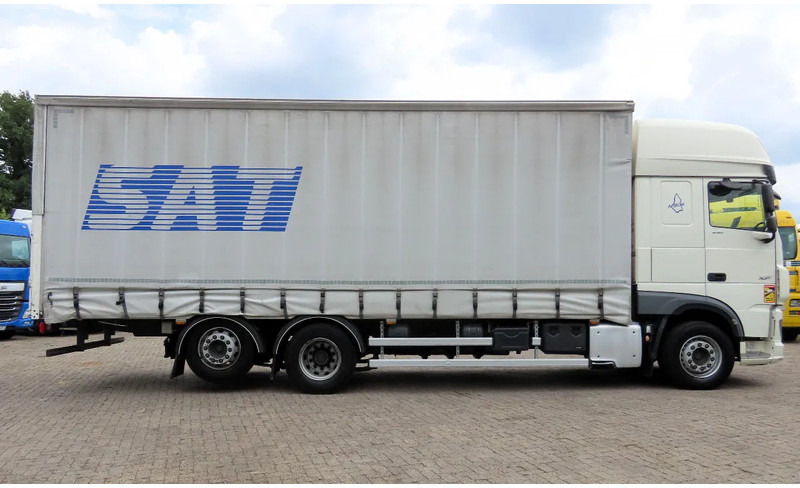 DAF XF 530 6x2 Frigo, lift roof, moving axel, P-cooling, etc - Pressukapelli kuorma-auto: kuva DAF XF 530 6x2 Frigo, lift roof, moving axel, P-cooling, etc - Pressukapelli kuorma-auto DAF XF 530 6x2 Frigo, lift roof, moving axel, P-cooling, etc - Pressukapelli kuorma-auto: kuva DAF XF 530 6x2 Frigo, lift roof, moving axel, P-cooling, etc - Pressukapelli kuorma-auto