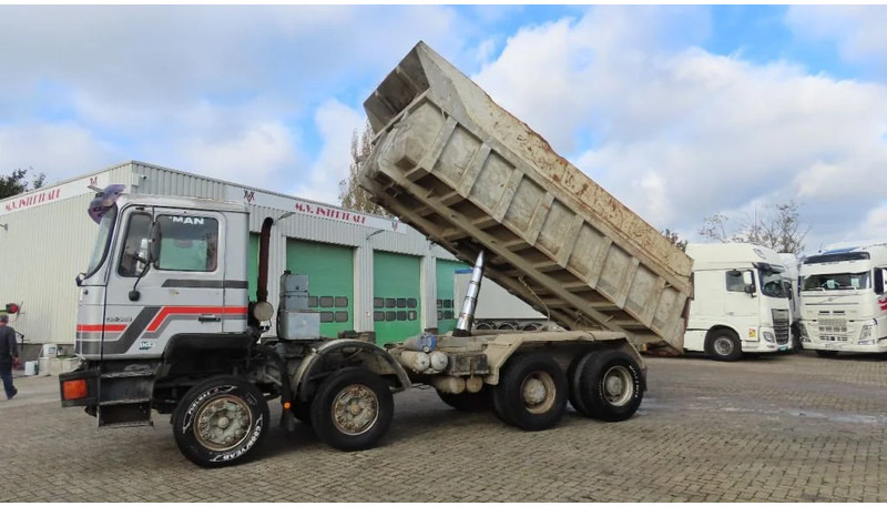 MAN 35.362 8x4 Euro 2, ZF manual gearbox, VERY clean - Kippiauto kuorma-auto: kuva MAN 35.362 8x4 Euro 2, ZF manual gearbox, VERY clean - Kippiauto kuorma-auto MAN 35.362 8x4 Euro 2, ZF manual gearbox, VERY clean - Kippiauto kuorma-auto: kuva MAN 35.362 8x4 Euro 2, ZF manual gearbox, VERY clean - Kippiauto kuorma-auto