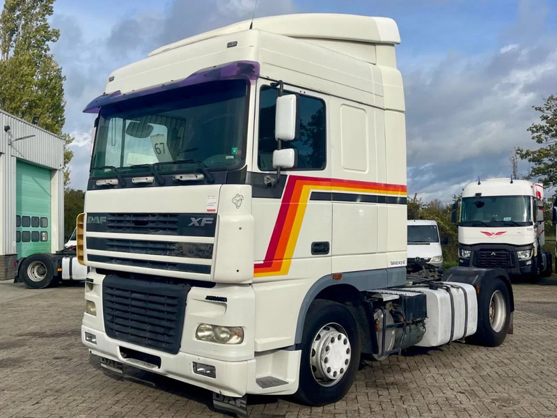DAF 95.480 VERY CLEAN! EURO 4, PTO, HYDRAULIC, 2X FUEL TANK - Vetopöytäauto: kuva DAF 95.480 VERY CLEAN! EURO 4, PTO, HYDRAULIC, 2X FUEL TANK - Vetopöytäauto DAF 95.480 VERY CLEAN! EURO 4, PTO, HYDRAULIC, 2X FUEL TANK - Vetopöytäauto: kuva DAF 95.480 VERY CLEAN! EURO 4, PTO, HYDRAULIC, 2X FUEL TANK - Vetopöytäauto