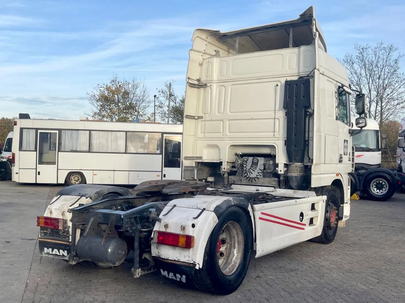 DAF XF 105.460 Manual gearbox! - Vetopöytäauto: kuva DAF XF 105.460 Manual gearbox! - Vetopöytäauto DAF XF 105.460 Manual gearbox! - Vetopöytäauto: kuva DAF XF 105.460 Manual gearbox! - Vetopöytäauto