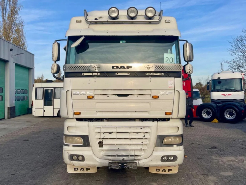 DAF XF 105.460 Manual gearbox! - Vetopöytäauto: kuva DAF XF 105.460 Manual gearbox! - Vetopöytäauto DAF XF 105.460 Manual gearbox! - Vetopöytäauto: kuva DAF XF 105.460 Manual gearbox! - Vetopöytäauto