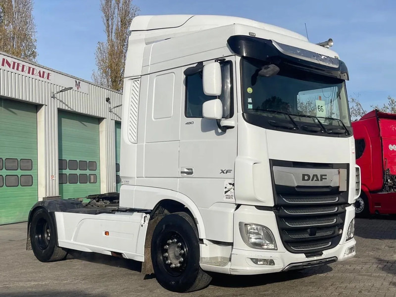 DAF XF 480 558018 km. ENGINE PROBLEM (start ok), parking airco, Frigo - Vetopöytäauto: kuva DAF XF 480 558018 km. ENGINE PROBLEM (start ok), parking airco, Frigo - Vetopöytäauto DAF XF 480 558018 km. ENGINE PROBLEM (start ok), parking airco, Frigo - Vetopöytäauto: kuva DAF XF 480 558018 km. ENGINE PROBLEM (start ok), parking airco, Frigo - Vetopöytäauto