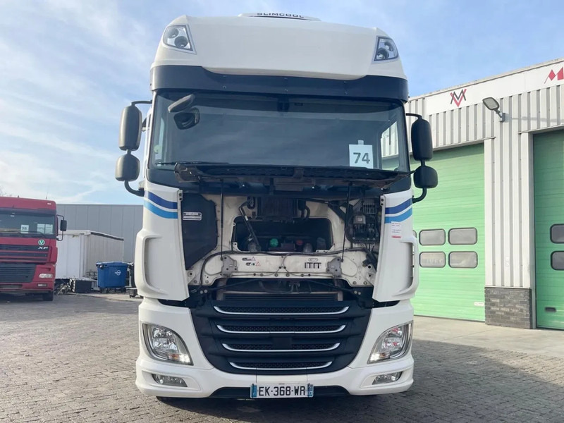 DAF XF 510 MANUAL GEARBOX! PARKING AIRCO, FRIGO - Vetopöytäauto: kuva DAF XF 510 MANUAL GEARBOX! PARKING AIRCO, FRIGO - Vetopöytäauto DAF XF 510 MANUAL GEARBOX! PARKING AIRCO, FRIGO - Vetopöytäauto: kuva DAF XF 510 MANUAL GEARBOX! PARKING AIRCO, FRIGO - Vetopöytäauto