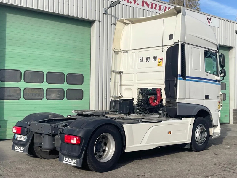 DAF XF 510 MANUAL GEARBOX! PARKING AIRCO, FRIGO - Vetopöytäauto: kuva DAF XF 510 MANUAL GEARBOX! PARKING AIRCO, FRIGO - Vetopöytäauto DAF XF 510 MANUAL GEARBOX! PARKING AIRCO, FRIGO - Vetopöytäauto: kuva DAF XF 510 MANUAL GEARBOX! PARKING AIRCO, FRIGO - Vetopöytäauto