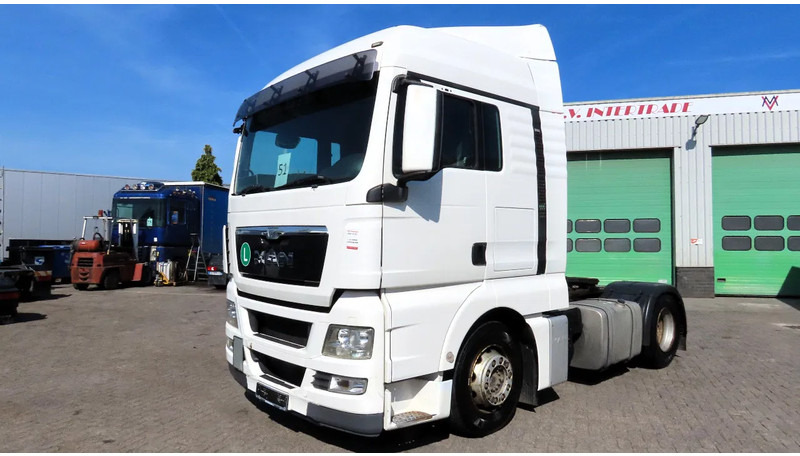 MAN TGX.18.400 RETARDER, 2X FUEL TANK, FRIGO - Vetopöytäauto: kuva MAN TGX.18.400 RETARDER, 2X FUEL TANK, FRIGO - Vetopöytäauto MAN TGX.18.400 RETARDER, 2X FUEL TANK, FRIGO - Vetopöytäauto: kuva MAN TGX.18.400 RETARDER, 2X FUEL TANK, FRIGO - Vetopöytäauto