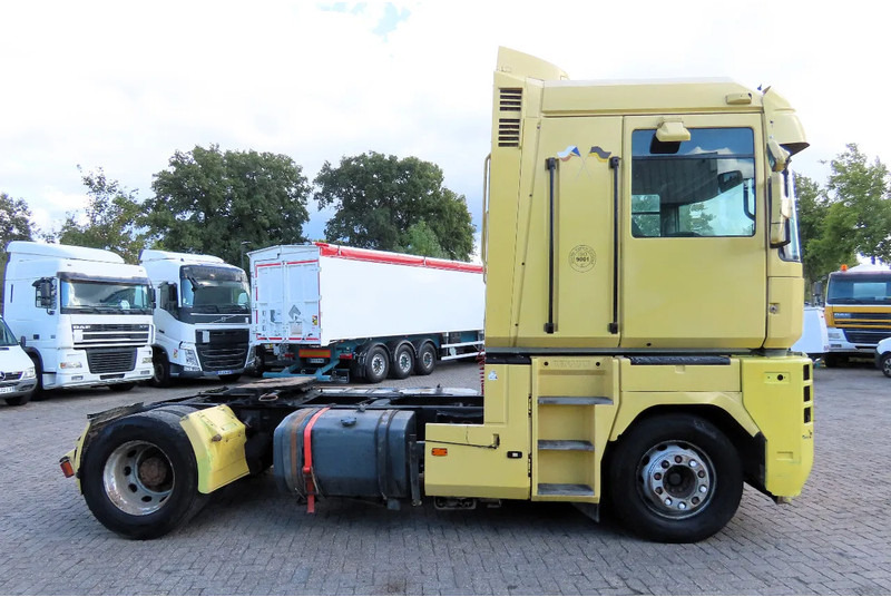 Renault Magnum 480 Mack!! Retarder! Manual - Vetopöytäauto: kuva Renault Magnum 480 Mack!! Retarder! Manual - Vetopöytäauto Renault Magnum 480 Mack!! Retarder! Manual - Vetopöytäauto: kuva Renault Magnum 480 Mack!! Retarder! Manual - Vetopöytäauto