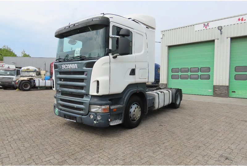 Scania R420 2 tanks, 2 beds, manual gearbox - Vetopöytäauto: kuva Scania R420 2 tanks, 2 beds, manual gearbox - Vetopöytäauto Scania R420 2 tanks, 2 beds, manual gearbox - Vetopöytäauto: kuva Scania R420 2 tanks, 2 beds, manual gearbox - Vetopöytäauto
