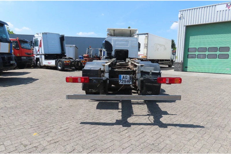 Volvo FM 380 8x4 FULL SPRING. 100% condition! - Kuorma-auto alusta: kuva Volvo FM 380 8x4 FULL SPRING. 100% condition! - Kuorma-auto alusta Volvo FM 380 8x4 FULL SPRING. 100% condition! - Kuorma-auto alusta: kuva Volvo FM 380 8x4 FULL SPRING. 100% condition! - Kuorma-auto alusta