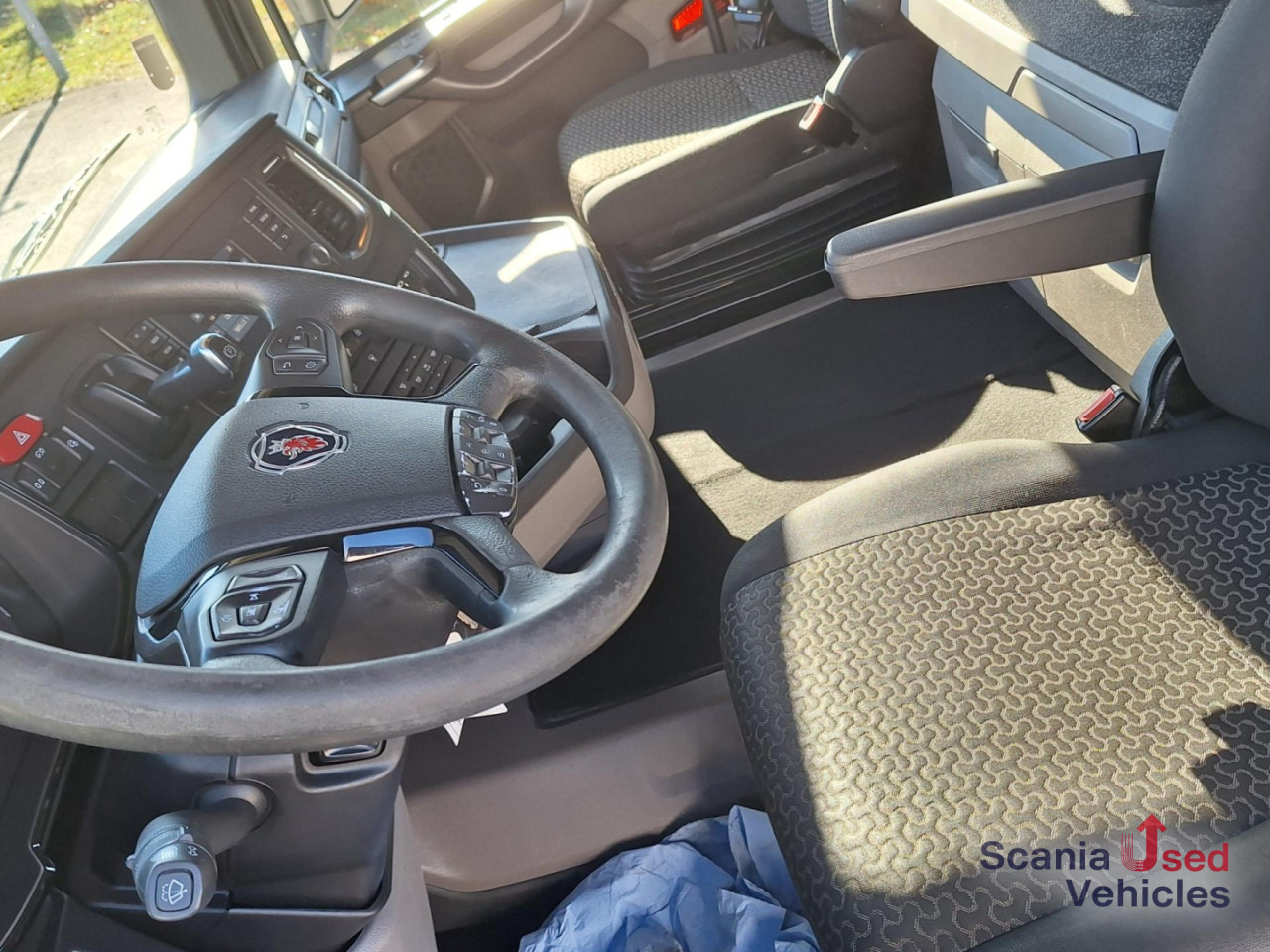 SCANIA R 500 A4x2EB Lowliner Smart 2 !! - Vetopöytäauto: kuva SCANIA R 500 A4x2EB Lowliner Smart 2 !! - Vetopöytäauto SCANIA R 500 A4x2EB Lowliner Smart 2 !! - Vetopöytäauto: kuva SCANIA R 500 A4x2EB Lowliner Smart 2 !! - Vetopöytäauto