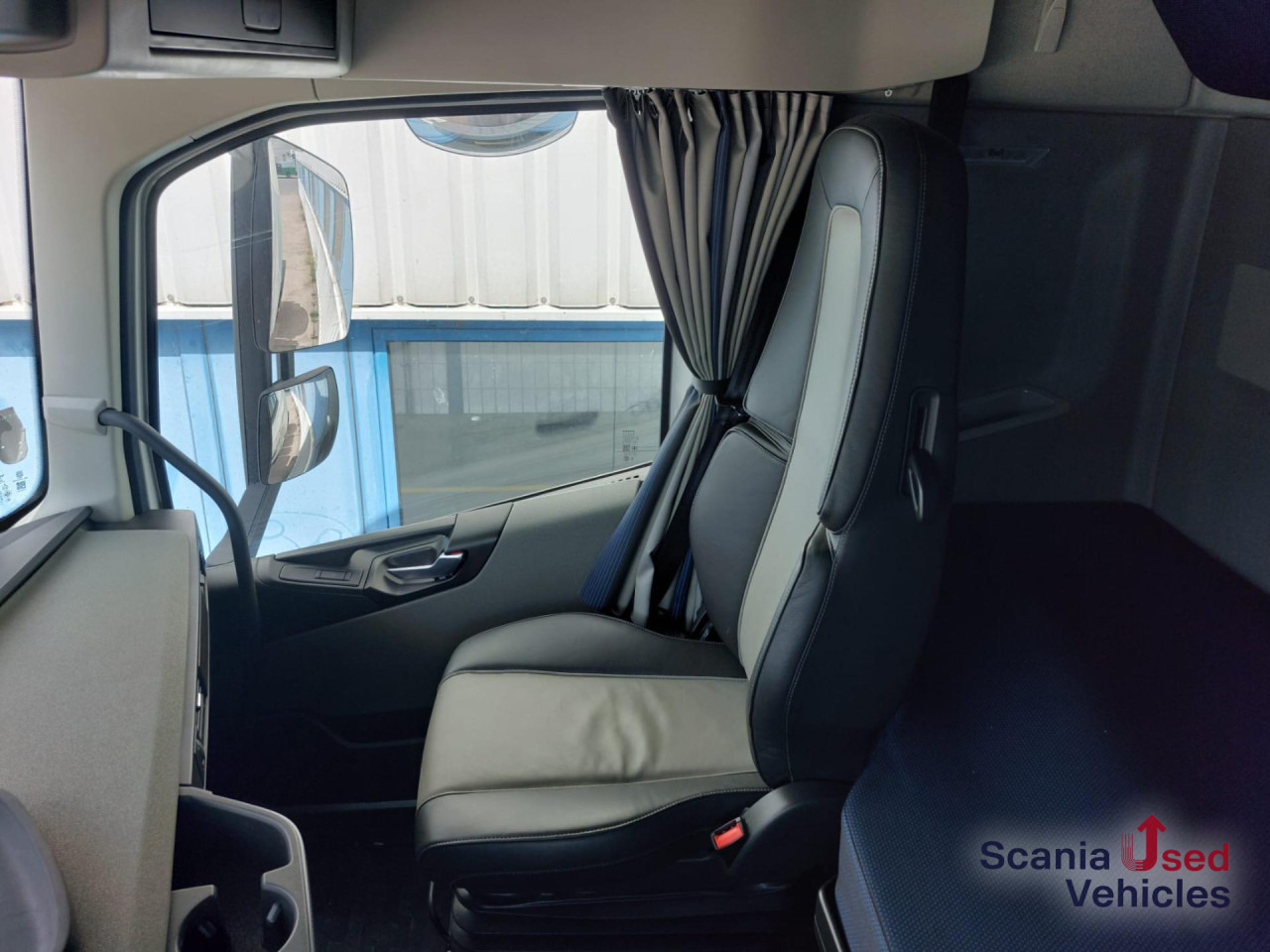 VOLVO FH 500 T4x2 Globetrotter XL - Vetopöytäauto: kuva VOLVO FH 500 T4x2 Globetrotter XL - Vetopöytäauto VOLVO FH 500 T4x2 Globetrotter XL - Vetopöytäauto: kuva VOLVO FH 500 T4x2 Globetrotter XL - Vetopöytäauto