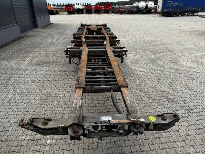 Schmitz Cargobull 45FT HC, Scheibebremsen, vorne + hinten + Stoßstange ausziehbar, NL-Chassis, Liftachse - Konttialus/ Vaihtokuormatilat puoliperävaunu: kuva Schmitz Cargobull 45FT HC, Scheibebremsen, vorne + hinten + Stoßstange ausziehbar, NL-Chassis, Liftachse - Konttialus/ Vaihtokuormatilat puoliperävaunu Schmitz Cargobull 45FT HC, Scheibebremsen, vorne + hinten + Stoßstange ausziehbar, NL-Chassis, Liftachse - Konttialus/ Vaihtokuormatilat puoliperävaunu: kuva Schmitz Cargobull 45FT HC, Scheibebremsen, vorne + hinten + Stoßstange ausziehbar, NL-Chassis, Liftachse - Konttialus/ Vaihtokuormatilat puoliperävaunu