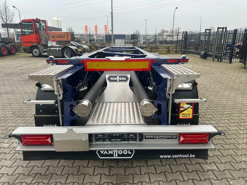 Van Hool NEW / DIRECT AVAILABLE 20FT ADR-CHASSIS, EMPTY WEIGHT: 3.300KG, DISCBRAKES, 3x available, ALU WHEELS - Konttialus/ Vaihtokuormatilat puoliperävaunu: kuva Van Hool NEW / DIRECT AVAILABLE 20FT ADR-CHASSIS, EMPTY WEIGHT: 3.300KG, DISCBRAKES, 3x available, ALU WHEELS - Konttialus/ Vaihtokuormatilat puoliperävaunu Van Hool NEW / DIRECT AVAILABLE 20FT ADR-CHASSIS, EMPTY WEIGHT: 3.300KG, DISCBRAKES, 3x available, ALU WHEELS - Konttialus/ Vaihtokuormatilat puoliperävaunu: kuva Van Hool NEW / DIRECT AVAILABLE 20FT ADR-CHASSIS, EMPTY WEIGHT: 3.300KG, DISCBRAKES, 3x available, ALU WHEELS - Konttialus/ Vaihtokuormatilat puoliperävaunu