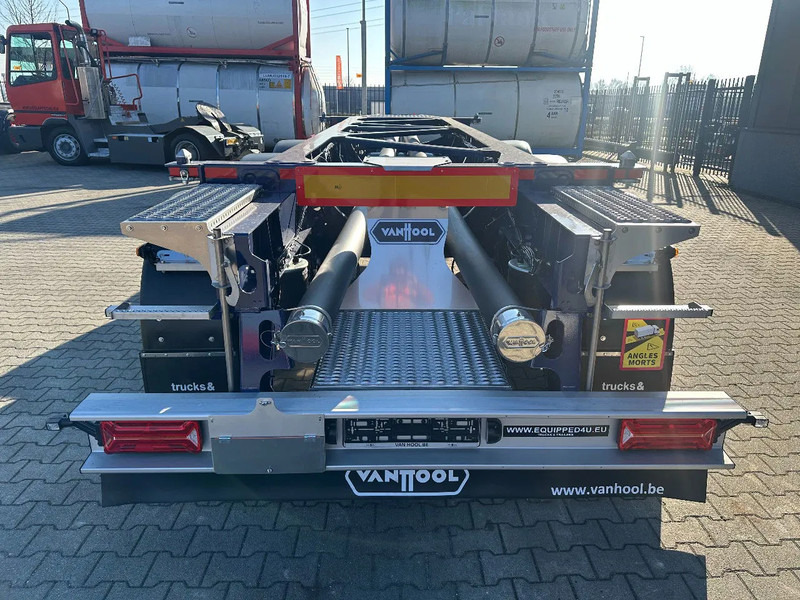 Van Hool NEW / DIRECT AVAILABLE 20FT ADR-CHASSIS, EMPTY WEIGHT: 3.300KG, DISCBRAKES, 3x available, ALU WHEELS - Konttialus/ Vaihtokuormatilat puoliperävaunu: kuva Van Hool NEW / DIRECT AVAILABLE 20FT ADR-CHASSIS, EMPTY WEIGHT: 3.300KG, DISCBRAKES, 3x available, ALU WHEELS - Konttialus/ Vaihtokuormatilat puoliperävaunu Van Hool NEW / DIRECT AVAILABLE 20FT ADR-CHASSIS, EMPTY WEIGHT: 3.300KG, DISCBRAKES, 3x available, ALU WHEELS - Konttialus/ Vaihtokuormatilat puoliperävaunu: kuva Van Hool NEW / DIRECT AVAILABLE 20FT ADR-CHASSIS, EMPTY WEIGHT: 3.300KG, DISCBRAKES, 3x available, ALU WHEELS - Konttialus/ Vaihtokuormatilat puoliperävaunu