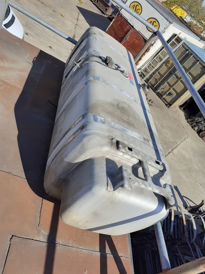 SCANIA R440 - Polttoainetankki - Kuorma-auto alusta: kuva SCANIA R440 - Polttoainetankki - Kuorma-auto alusta SCANIA R440 - Polttoainetankki - Kuorma-auto alusta: kuva SCANIA R440 - Polttoainetankki - Kuorma-auto alusta