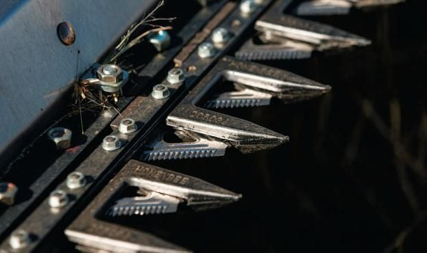 Uusi Leikkuupöytä Honey Bee AirFLEX NXT AFN240: kuva Uusi Leikkuupöytä Honey Bee AirFLEX NXT AFN240